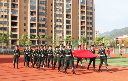 運動同心 健康同行——我校隆重舉行第五屆田徑運動會 運動同心 健康同行——我校隆重舉行第五屆田徑運動會